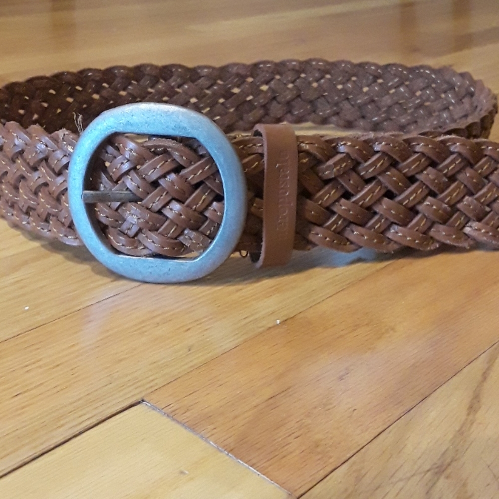 Women's Aeropostale belt